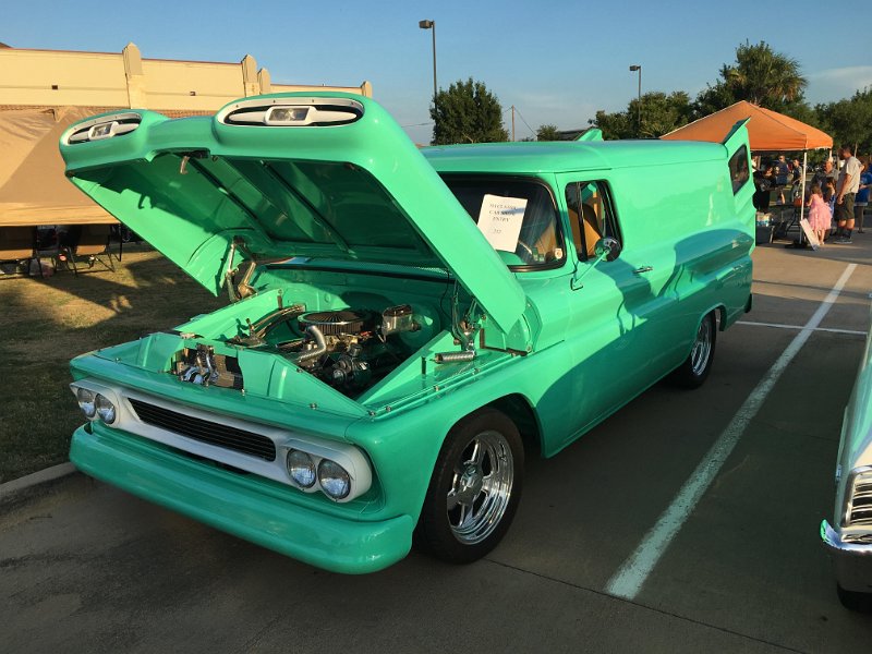 20180902 190446 - Fat Daddys Car Show.jpg